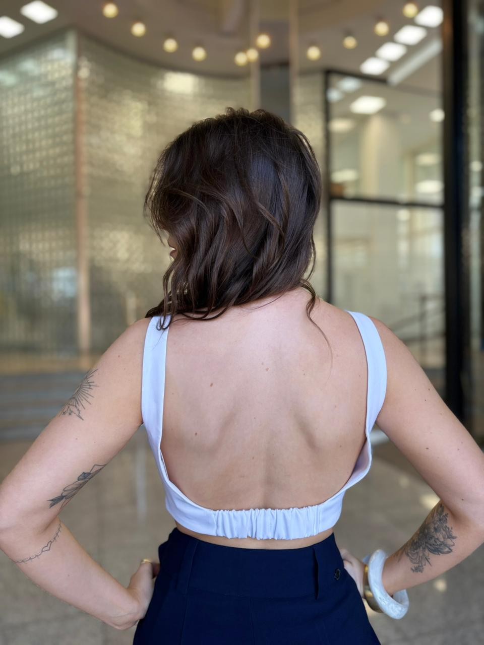 CROPPED DET CORPETE BRANCO MY PLACE