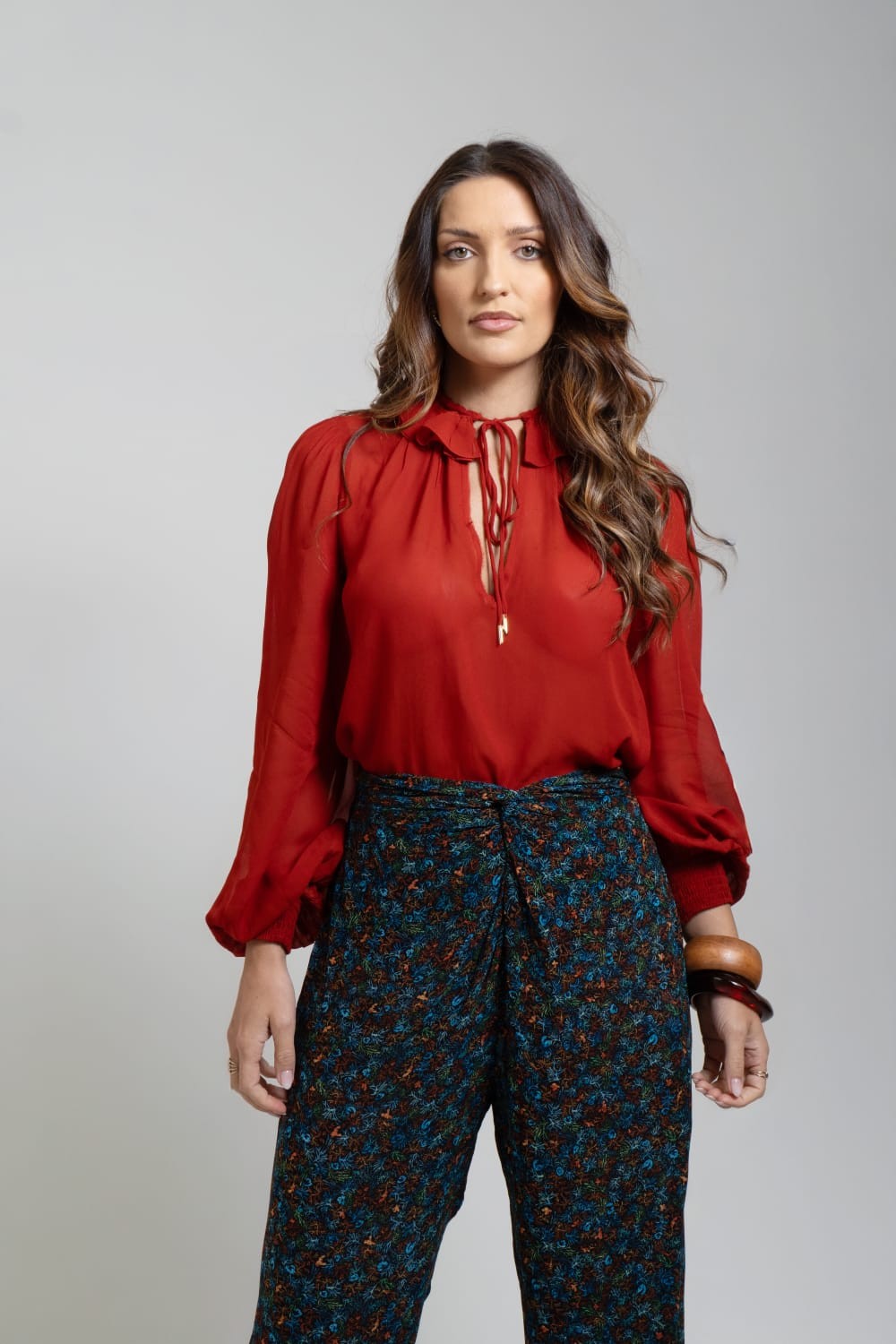 BATA COM GOLA BABADO VERMELHO ANIMALE BATA COM GOLA BABADO VERMELHO ANIMALE