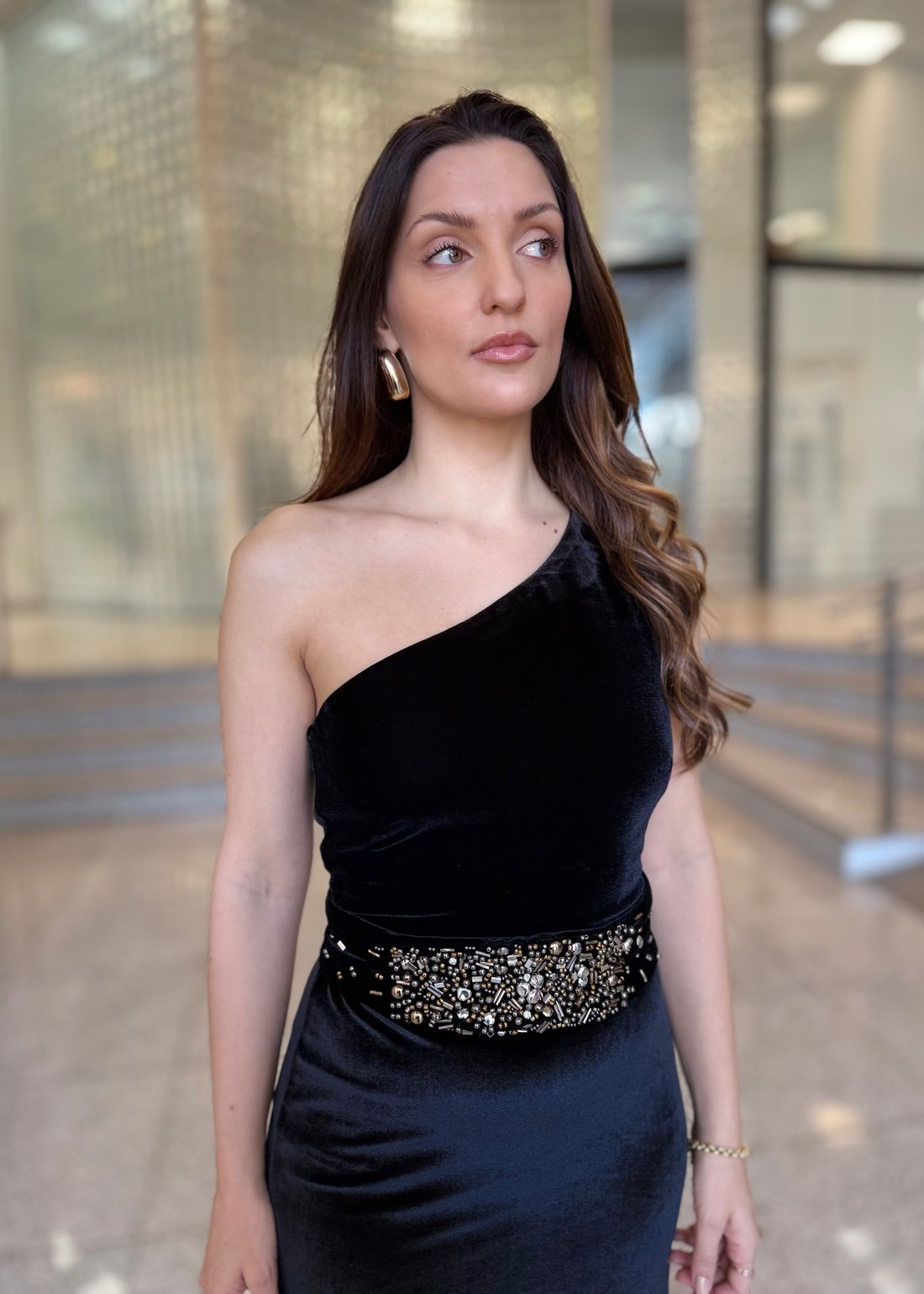 VESTIDO AJUSTADO UM OMBRO SO SEM MANGA LONGO PRETO MORENA ROSA VESTIDO AJUSTADO UM OMBRO SO SEM MANGA LONGO PRETO MORENA ROSA