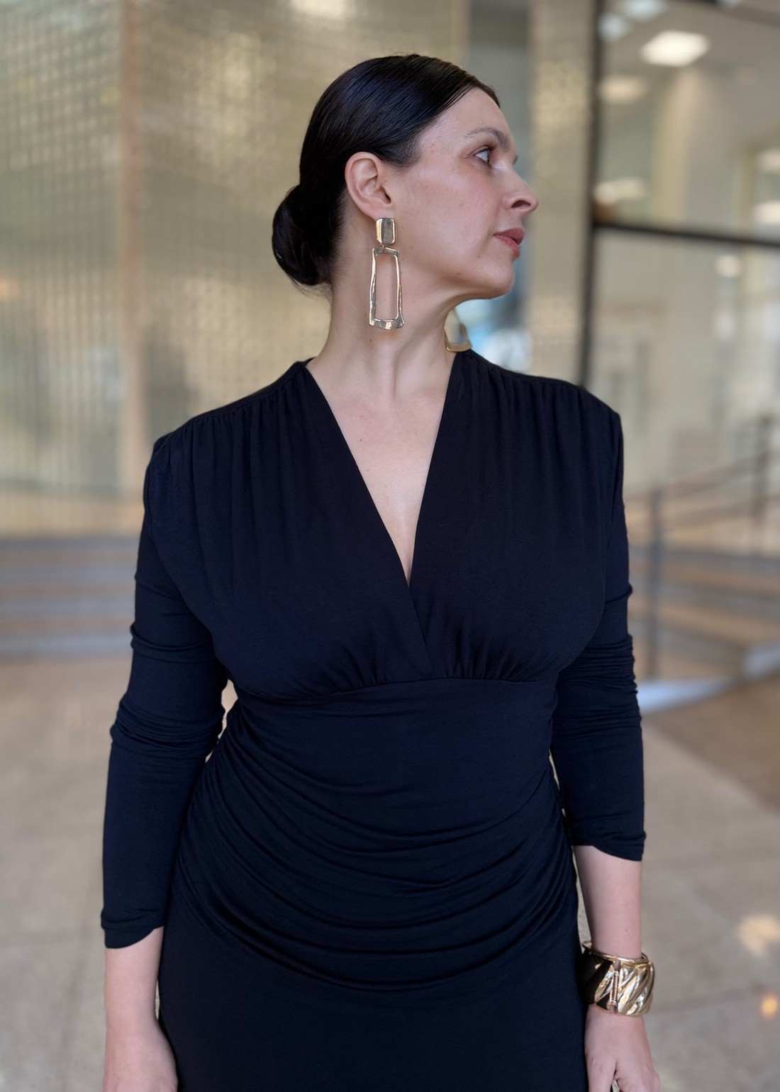VESTIDO MANGA LONGA COM FRANZIDOS PRETO LANÇA PERFUME VESTIDO MANGA LONGA COM FRANZIDOS PRETO LANÇA PERFUME