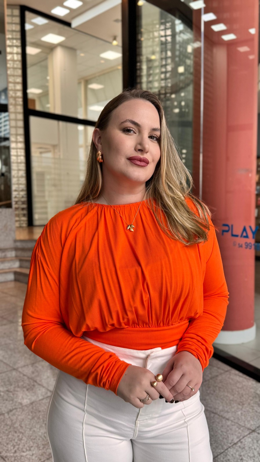 BLUSAO LARANJA SAOKO FORUM