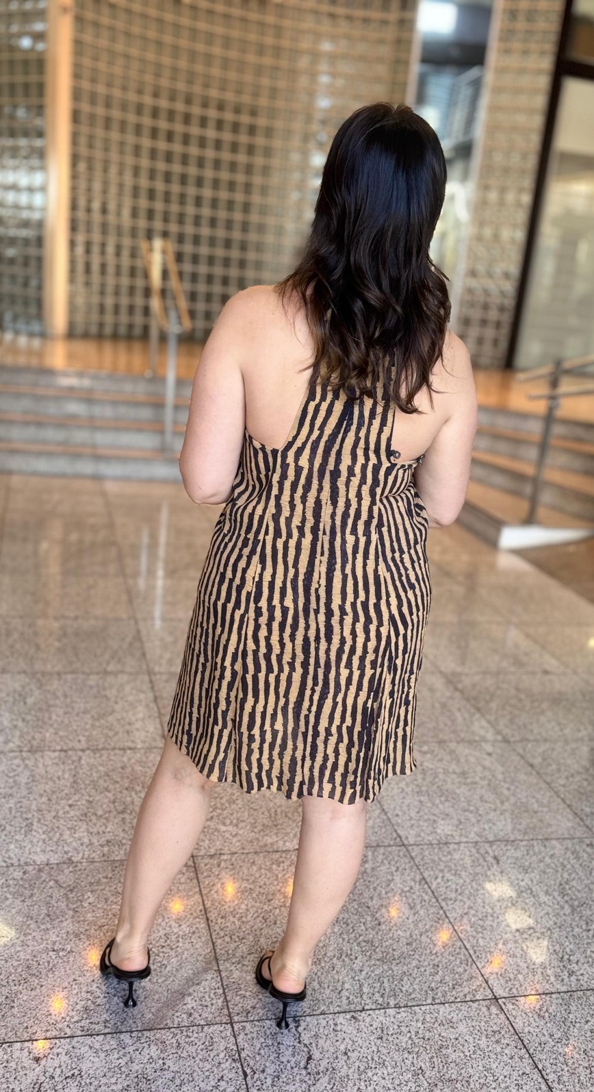 VESTIDO CURTO TRANSPASSE GOLA LISTRA ANIMALE VESTIDO CURTO TRANSPASSE GOLA LISTRA ANIMALE