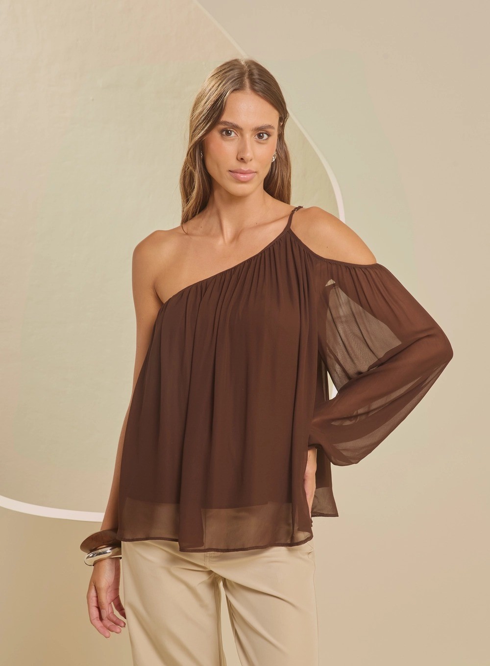 BLUSA AMPLA ASSIMÉTRICA MARROM CUMIN FORUM BLUSA AMPLA ASSIMÉTRICA MARROM CUMIN FORUM