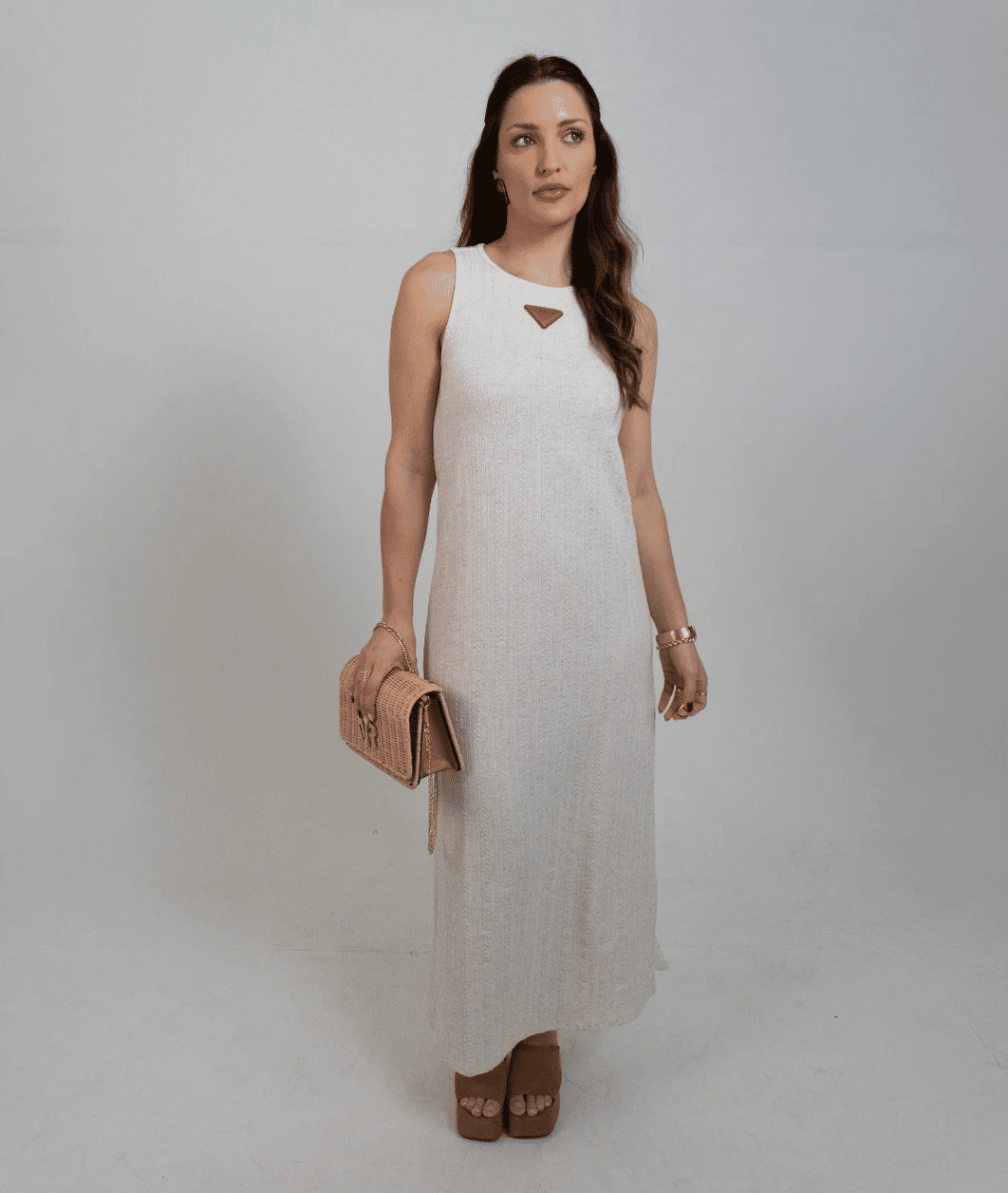 VESTIDO SUPER MIDI BEGE LANÇA PERFUME VESTIDO SUPER MIDI BEGE LANÇA PERFUME