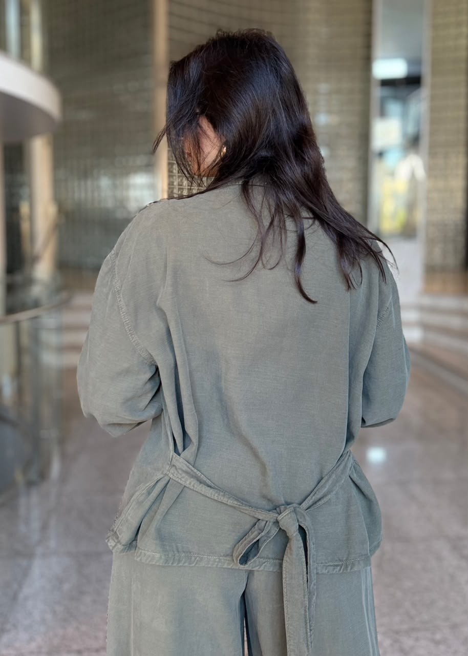 CAMISA SARJA OVERSIZED LANÇA PERFUME CAMISA SARJA OVERSIZED LANÇA PERFUME