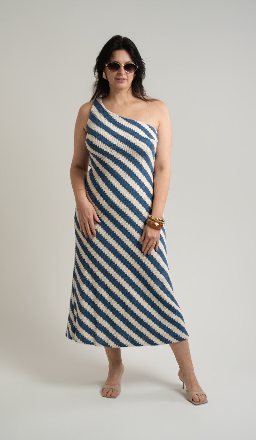 VESTIDO MIDI OMBRO SO LISTRADO COLCCI VESTIDO MIDI OMBRO SO LISTRADO COLCCI