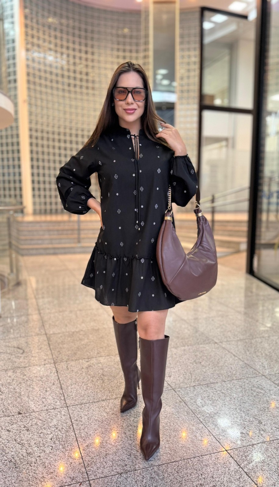 VESTIDO SOLTO BORDADOS PRETO MORENA ROSA