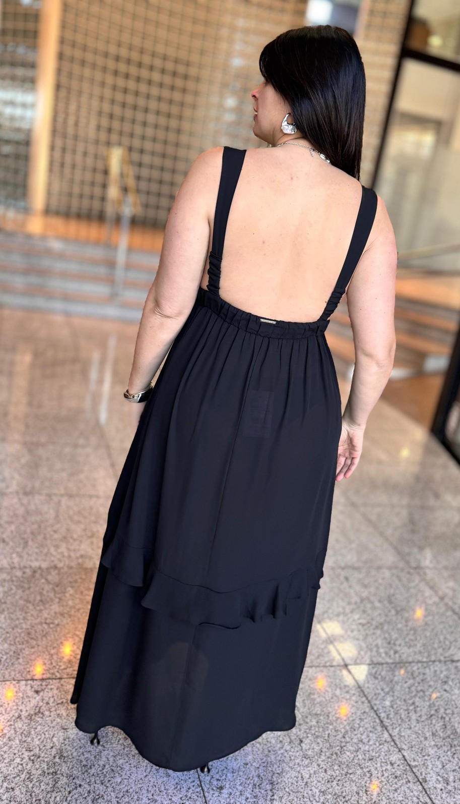 VESTIDO SOLTO DECOTE V COM ALCA MIDI MORENA ROSA