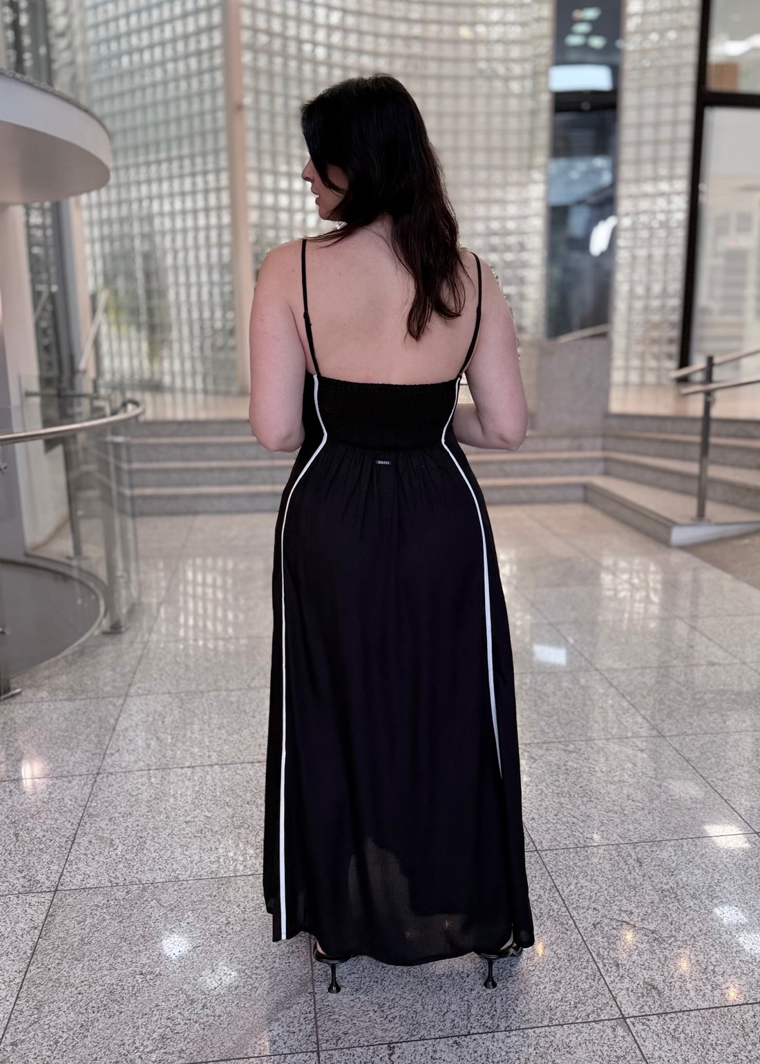 VESTIDO LONGO PRETO COLCCI VESTIDO LONGO PRETO COLCCI