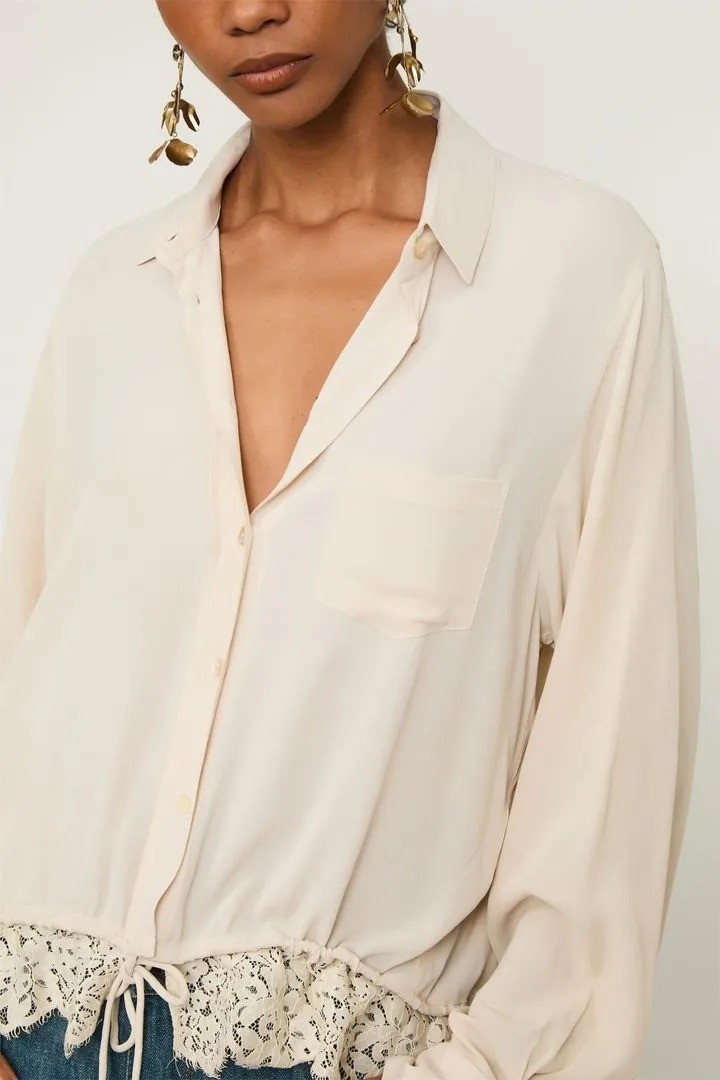CAMISA BOSSA BEGE PETALA ANIMALE CAMISA BOSSA BEGE PETALA ANIMALE
