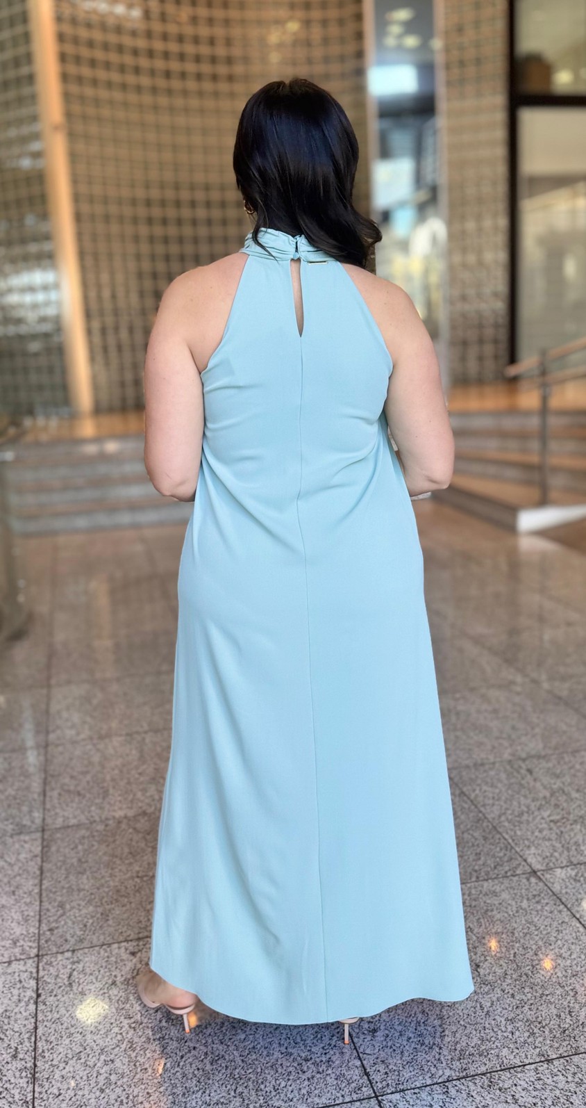 VESTIDO SOLTO GOLA ALTA SEM MANGA LONGO AZUL MORENA ROSA VESTIDO SOLTO GOLA ALTA SEM MANGA LONGO AZUL MORENA ROSA