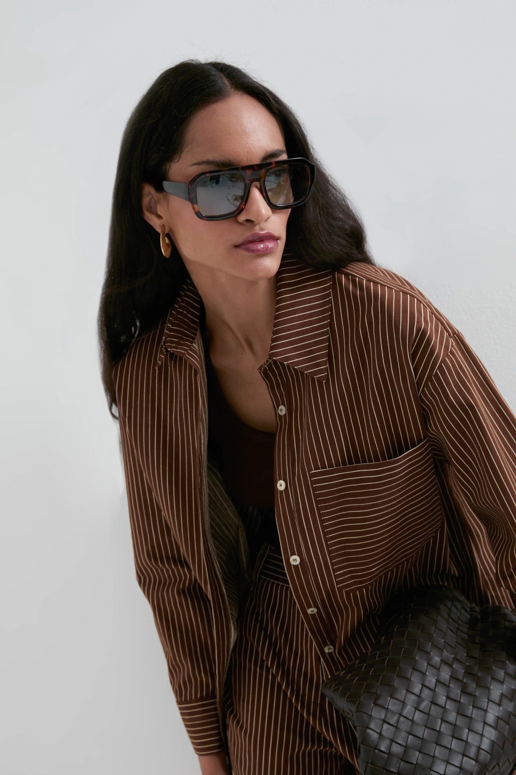 CAMISA MARGO LISTRAS MARROM
