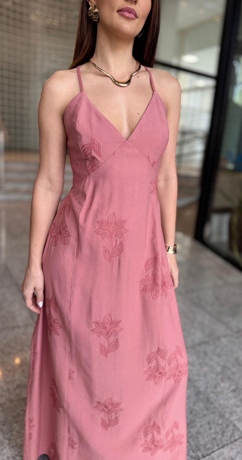 VESTIDO LONGO BORDADO FLORES GOIABA MY PLACE VESTIDO LONGO BORDADO FLORES GOIABA MY PLACE