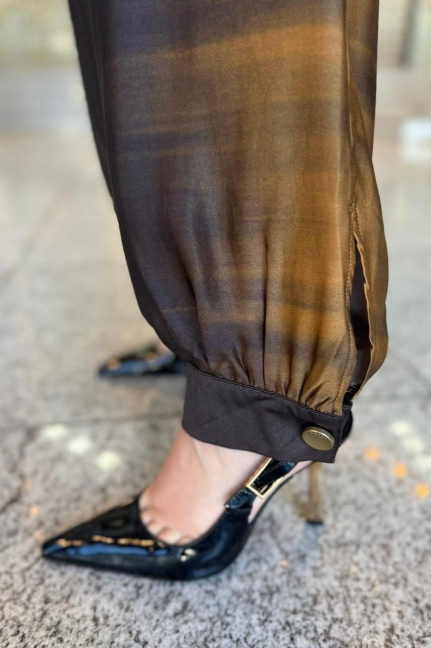 CALCA ESTAMPADA GOLDEN GRADIENT FORUM