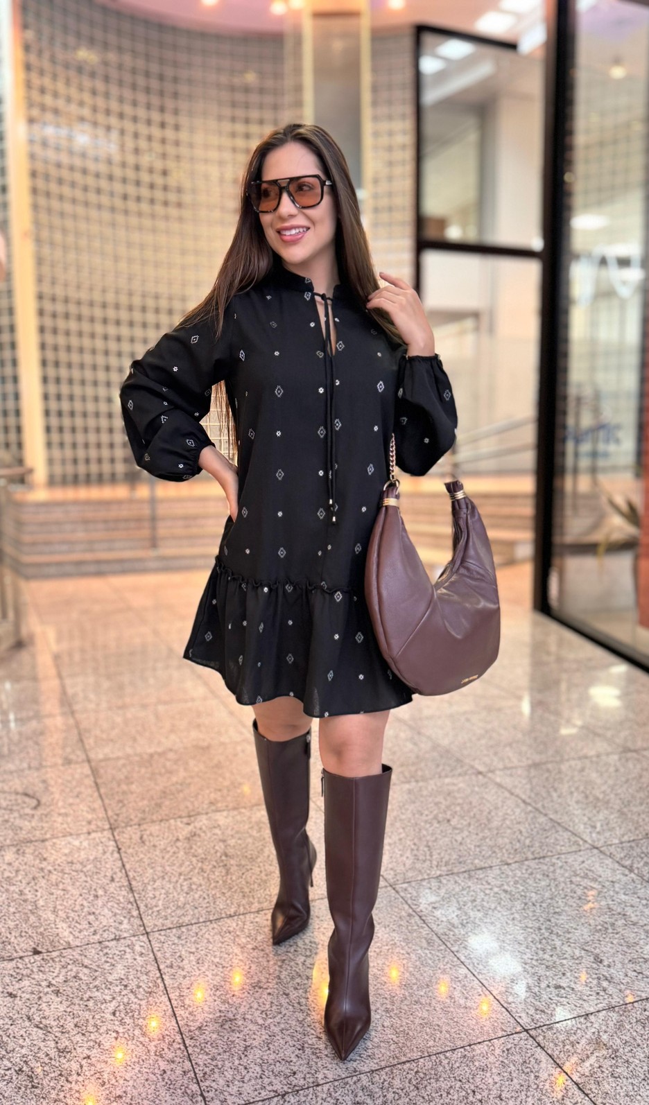 VESTIDO SOLTO BORDADOS PRETO MORENA ROSA