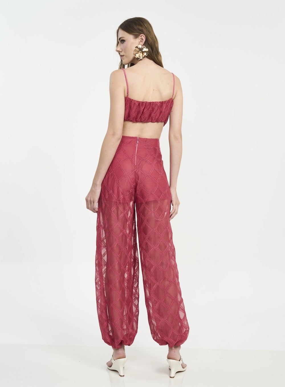 MACACÃO BORDADO ROSA DANDY COLCCI MACACÃO BORDADO ROSA DANDY COLCCI