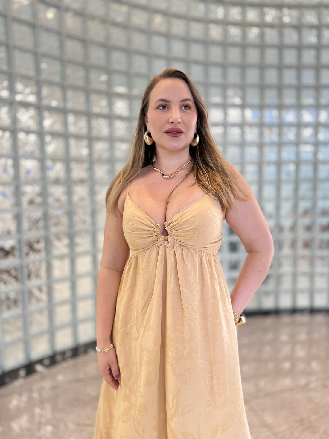 VESTIDO LONGO VISCOSE FLORAL AMENDOA MY PLACE VESTIDO LONGO VISCOSE FLORAL AMENDOA MY PLACE