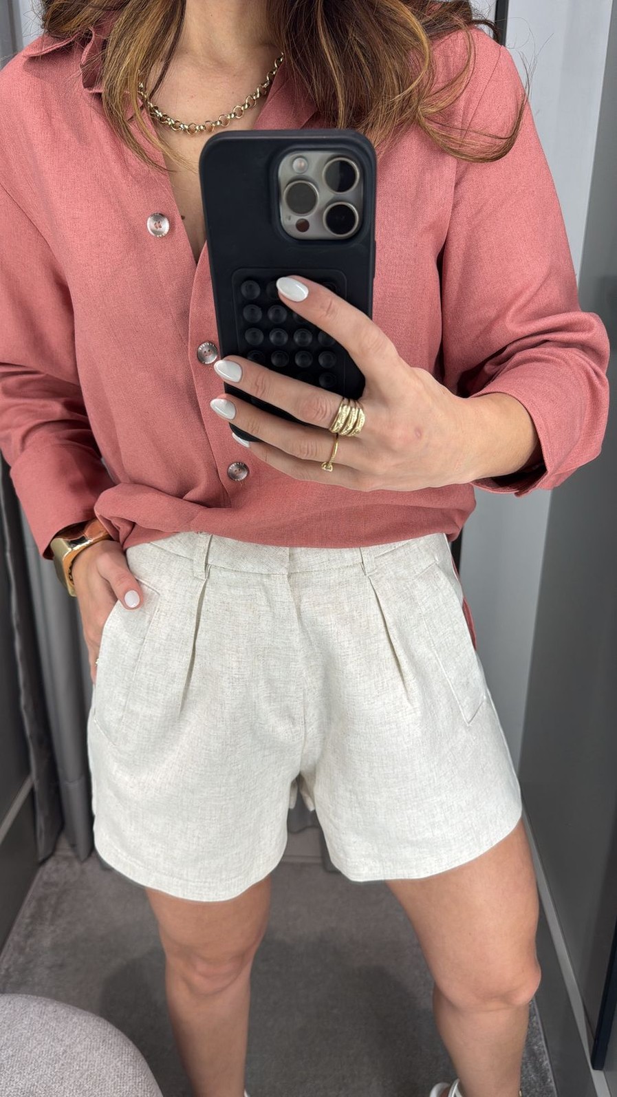 SHORT ALFAIATARIA COM LINHO LANÇA PERFUME SHORT ALFAIATARIA COM LINHO LANÇA PERFUME