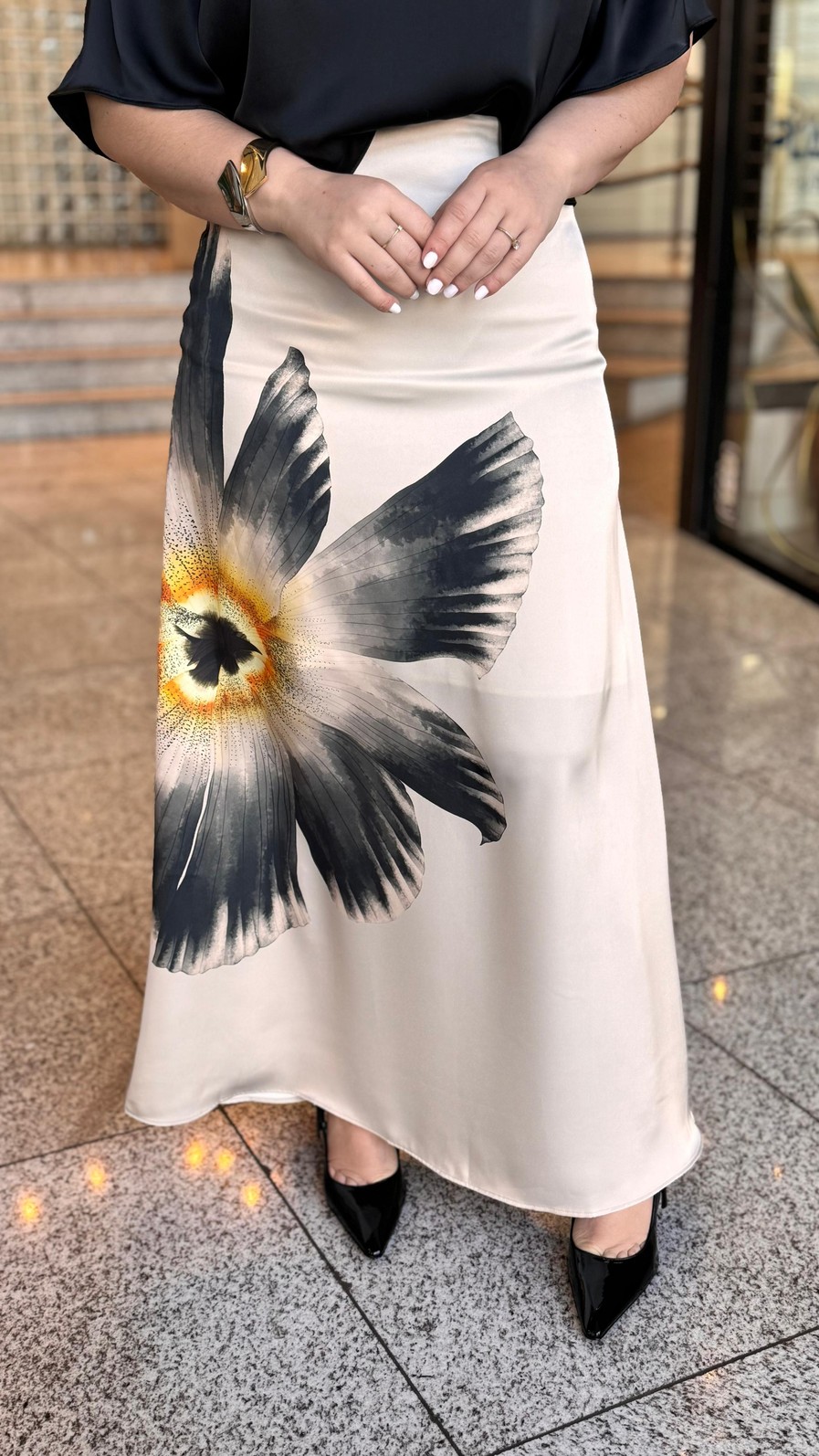 SAIA LONGA RETA COM PENCE PAPIRO MORENA ROSA