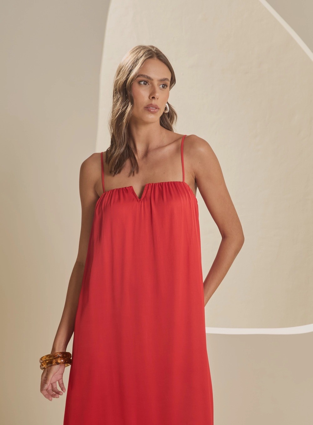 VESTIDO LONGO AMPLO DECOTE V VERMELHO SPARKL FORUM VESTIDO LONGO AMPLO DECOTE V VERMELHO SPARKL FORUM