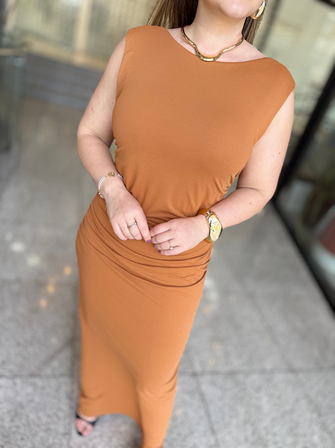 VESTIDO  MARROM ESPECIARIAS FORUM