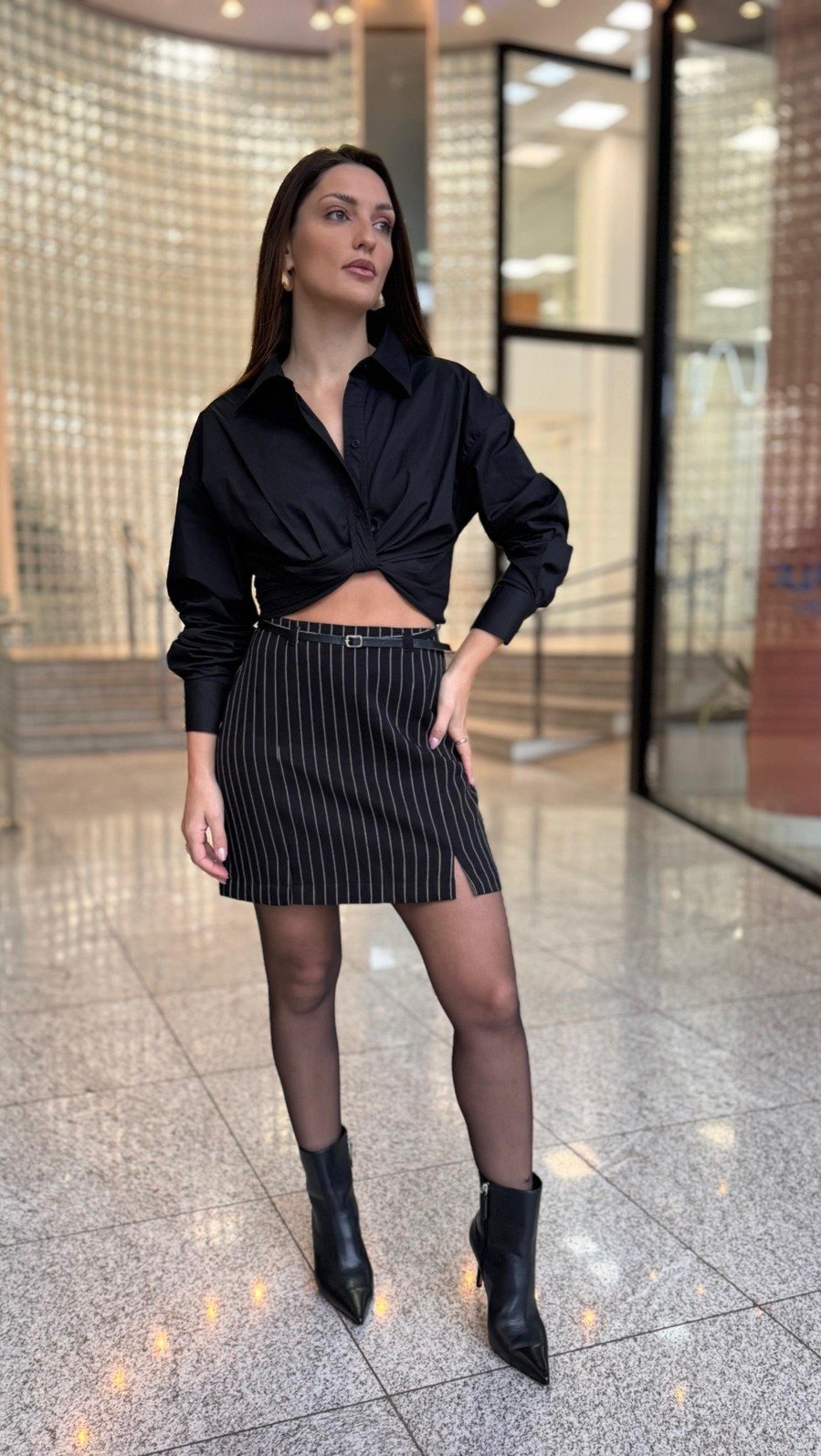 SAIA CURTA ALFAIATARIA COM CINTO - LT-PRETO/OFF WHITE / 36 [MOR]