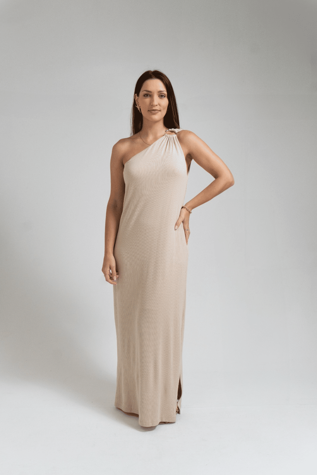 VESTIDO CANELADO BEGE PILAR  FORUM