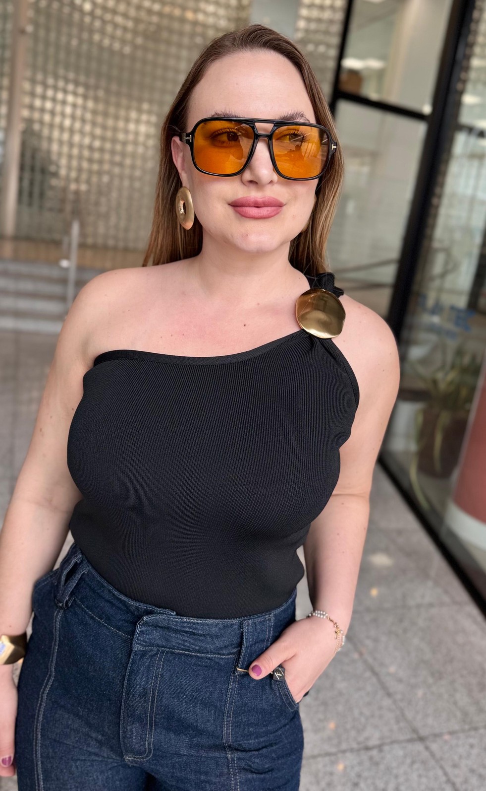 BLUSA AJUSTADA UM OMBRO SO SEM ALCA PADRAO MORENA ROSA BLUSA AJUSTADA UM OMBRO SO SEM ALCA PADRAO MORENA ROSA