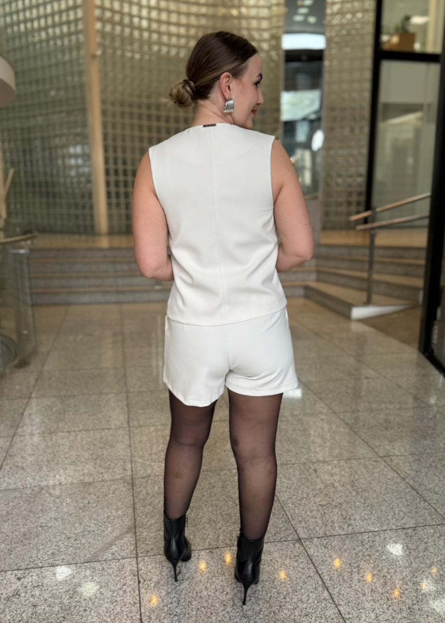 SHORT SAIA CINTURA ALTA  OFF WHITE LANÇA PERFUME