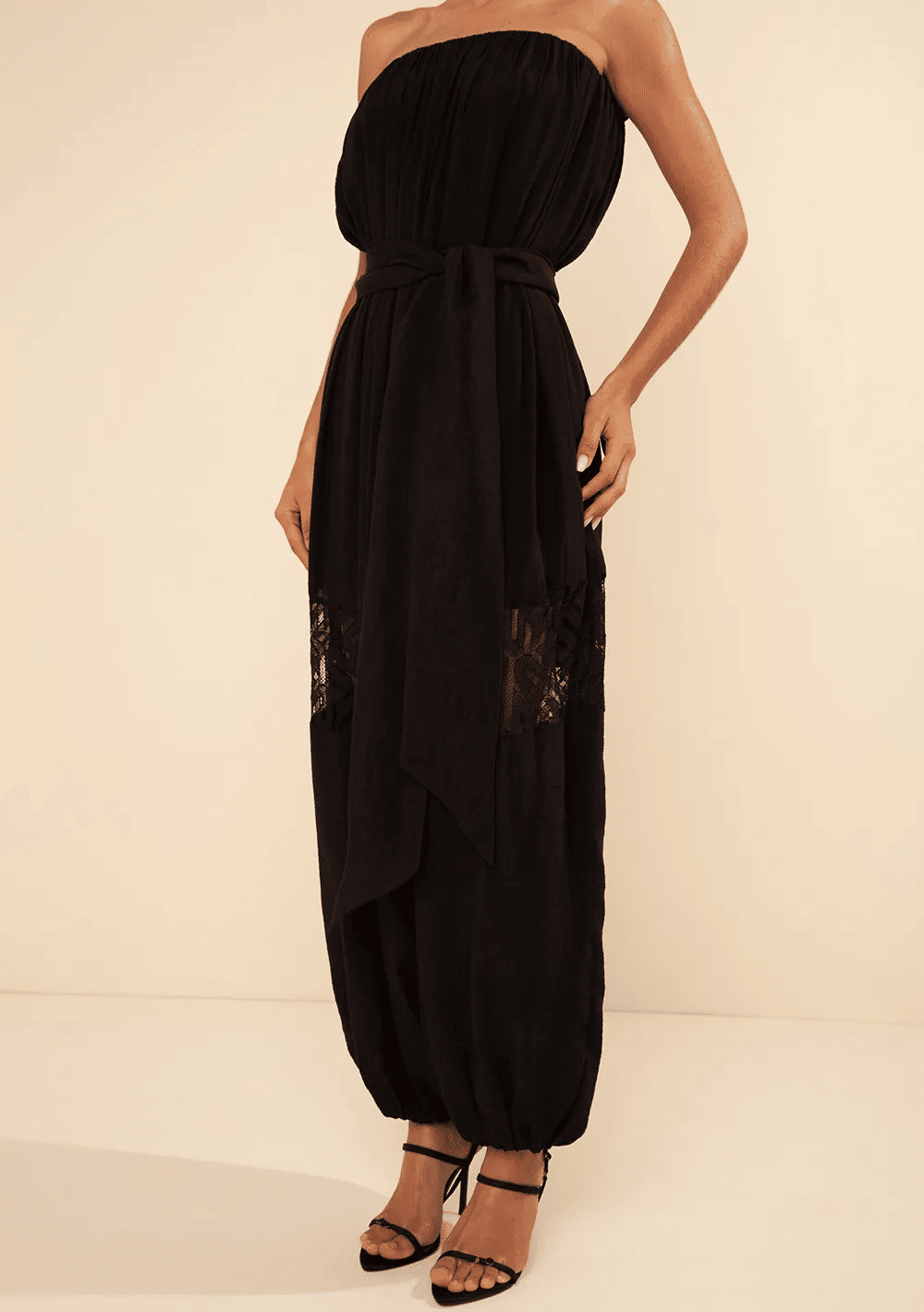 MACACAO SOLTO DECOTE RETO SEM MANGA LONGO PRETO MORENA ROSA