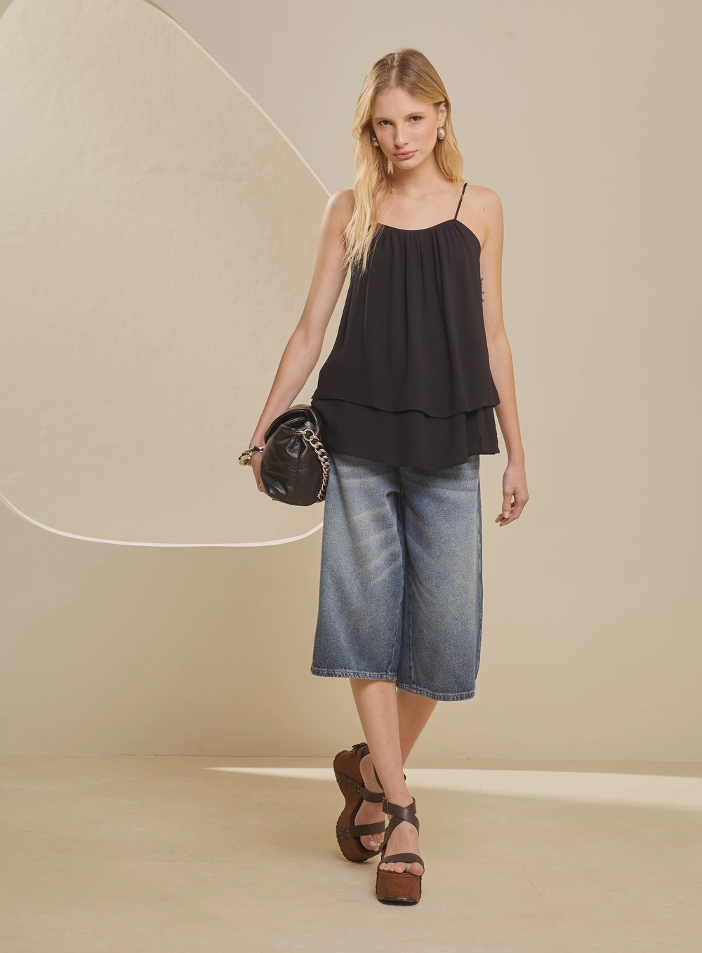 BLUSA ALONGADA COM SOBREPOSIÇÃO FORUM BLUSA ALONGADA COM SOBREPOSIÇÃO FORUM