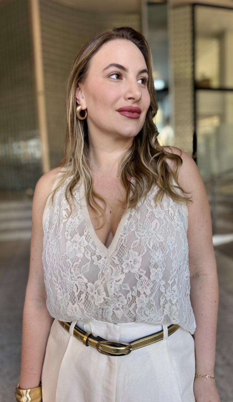 BLUSA DECOTE V CAVA FRANCESA DETALHE RENDA MORENA ROSA