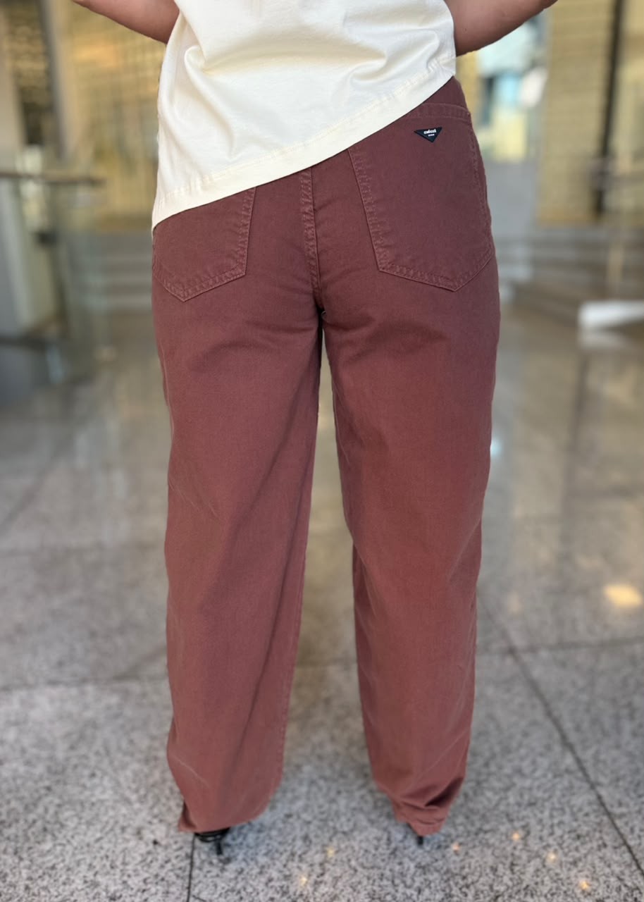 CALCA SARJA JOANA BARRIL MARROM TIRAMISU COLCCI CALCA SARJA JOANA BARRIL MARROM TIRAMISU COLCCI