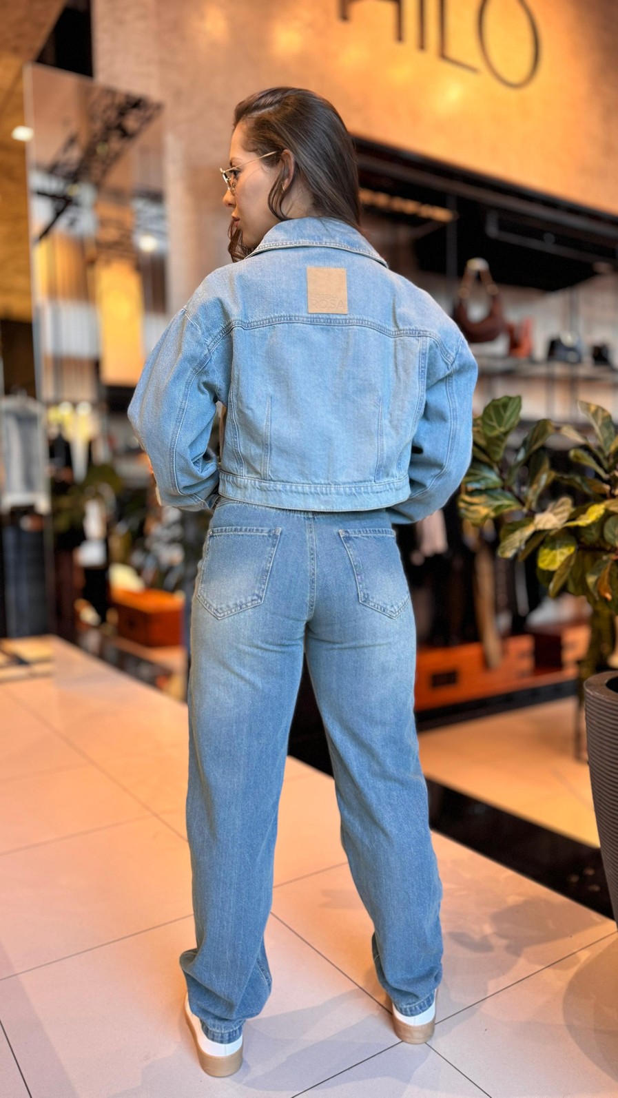 CALÇA JEANS WIDE LEG CINTURA ALTA MORENA ROSA