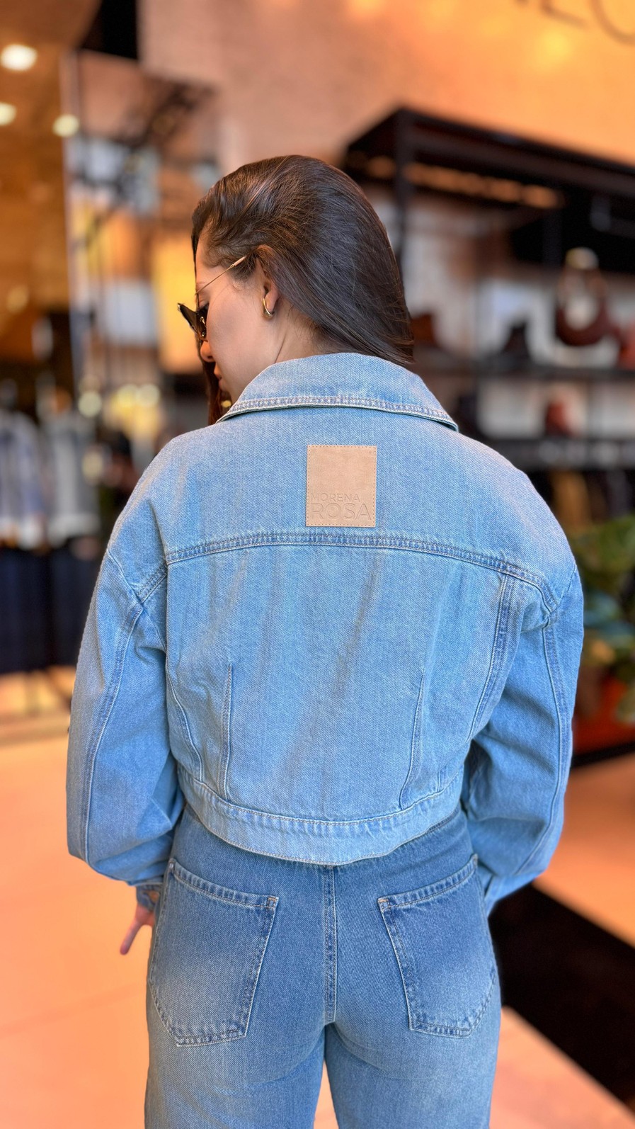 JAQUETA JEANS SOLTA MORENA ROSA