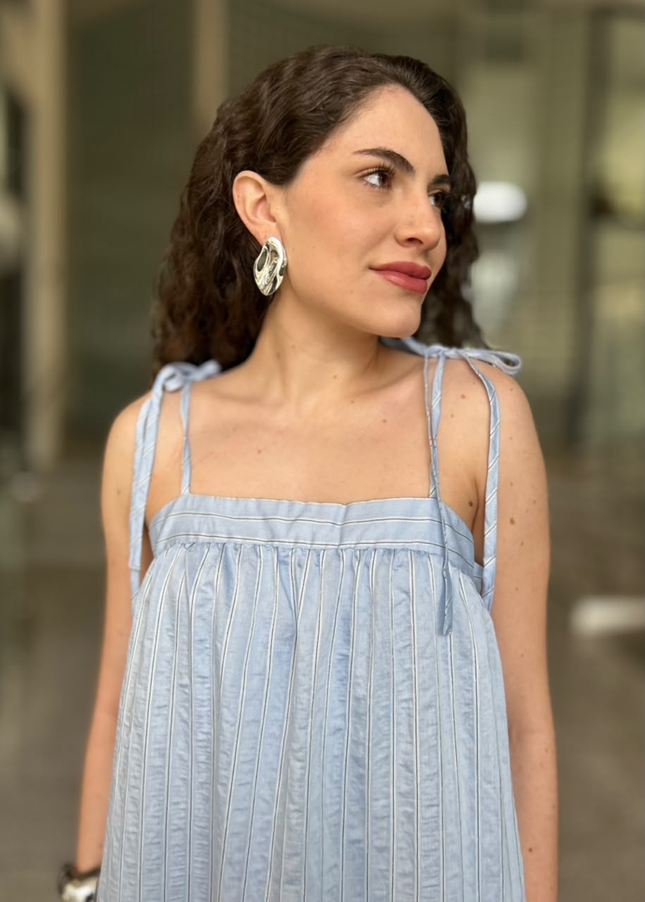 VESTIDO VISCOSTRIPE LONGO ALCAS AZUL CLARO VESTIDO VISCOSTRIPE LONGO ALCAS AZUL CLARO