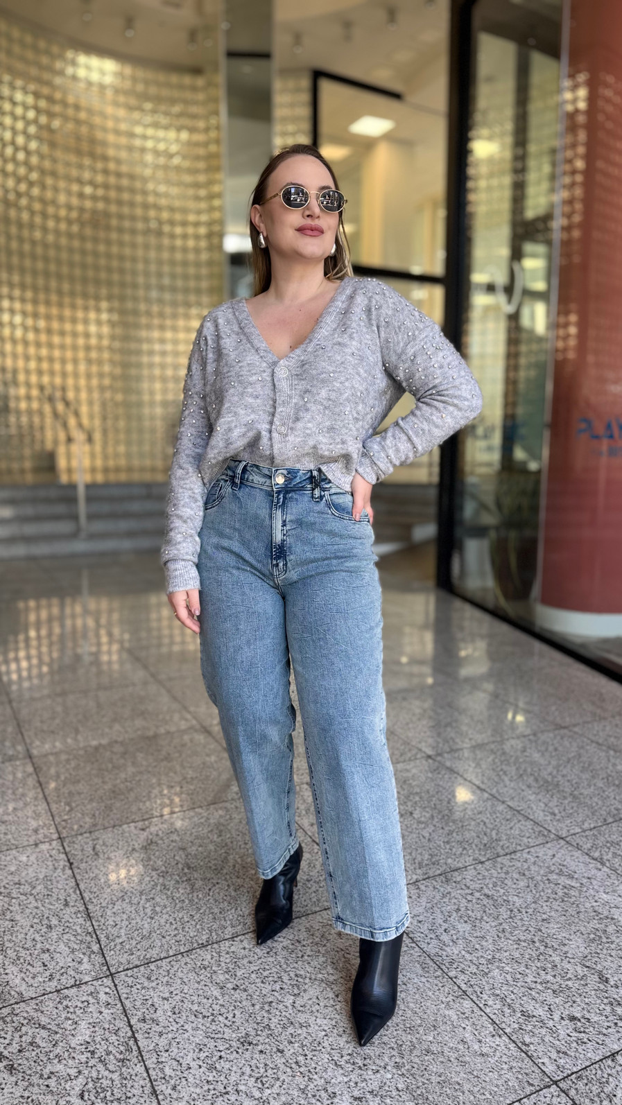 CARDIGAN ARI CINZA COM APLICAÇÕES JOHN JOHN CARDIGAN ARI CINZA COM APLICAÇÕES JOHN JOHN