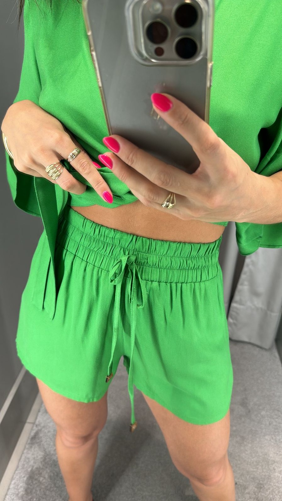 SHORTS BOXER COM AMARRACAO VERDE MORENA ROSA