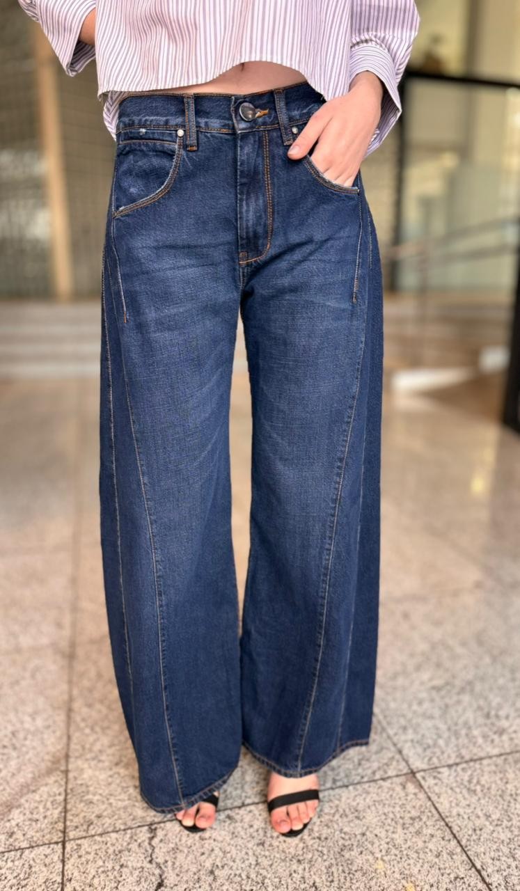 CALÇA JEANS RETA RECORTE LATERAL CINTURA ANIMALE CALÇA JEANS RETA RECORTE LATERAL CINTURA ANIMALE