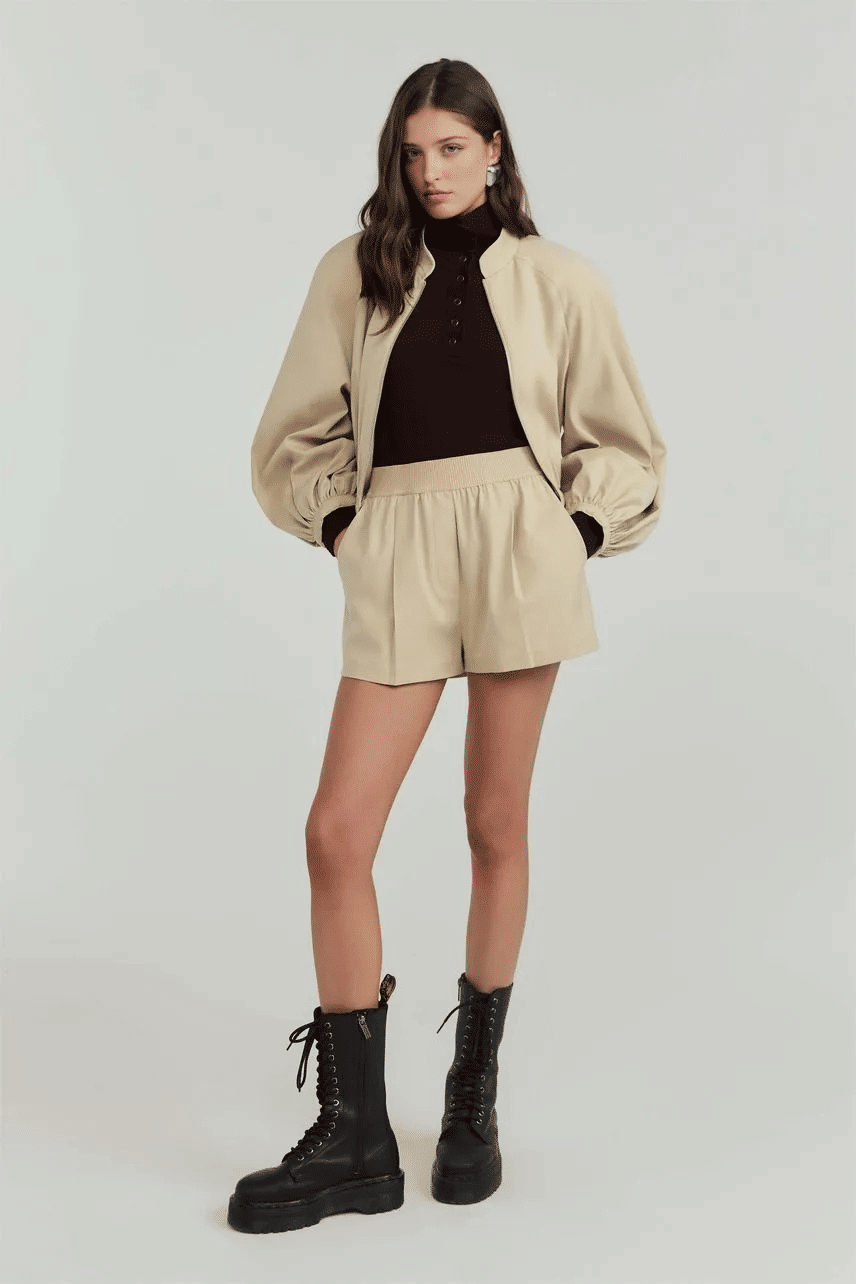 SHORT SHANTAL BEGE FIELD NV