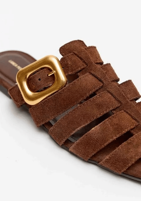 SAPATILHA MULE COURO COM RECORTES MARROM LANÇA PERFUME SAPATILHA MULE COURO COM RECORTES MARROM LANÇA PERFUME