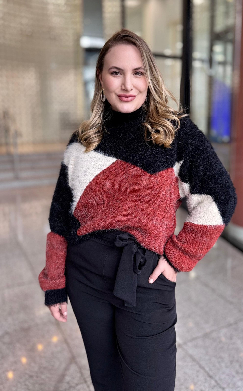 BLUSA TRICOT  MARROM PINHAO/PRETO MORENA ROSA