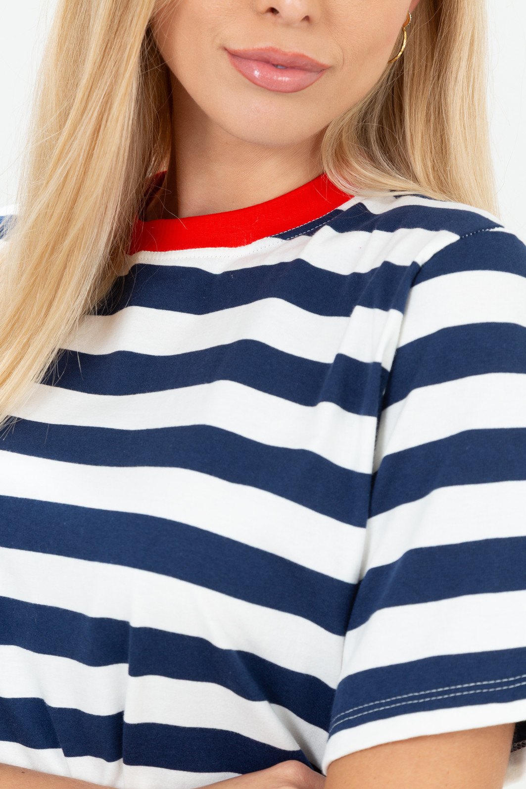 T-shirt Over com Gola de Ribana Colorida