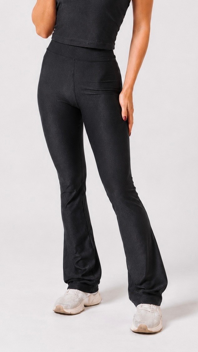 Legging Flare Canelado Aurora Preto Legging Flare Canelado Aurora Preto