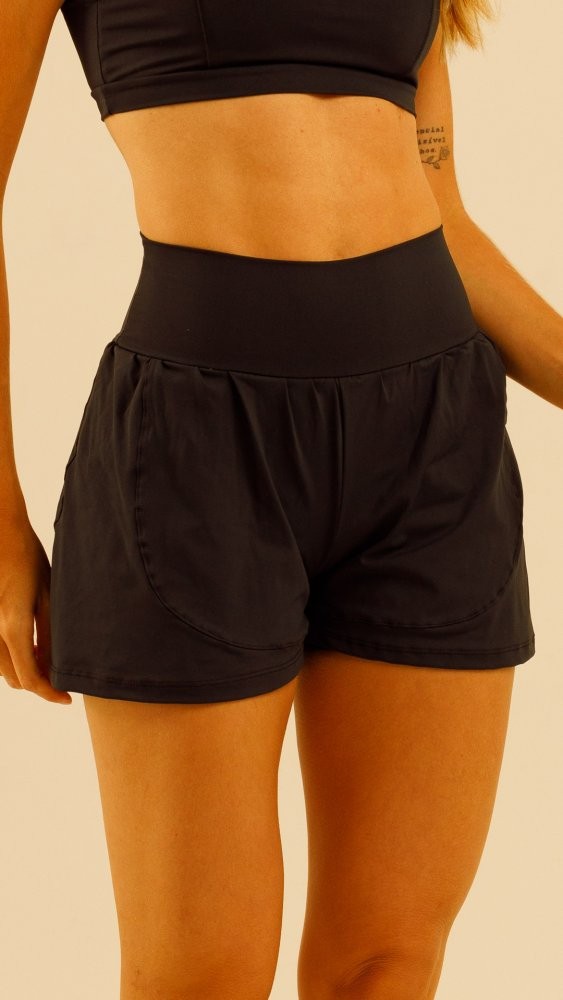 Shorts duplo com Bolso Eva Preto