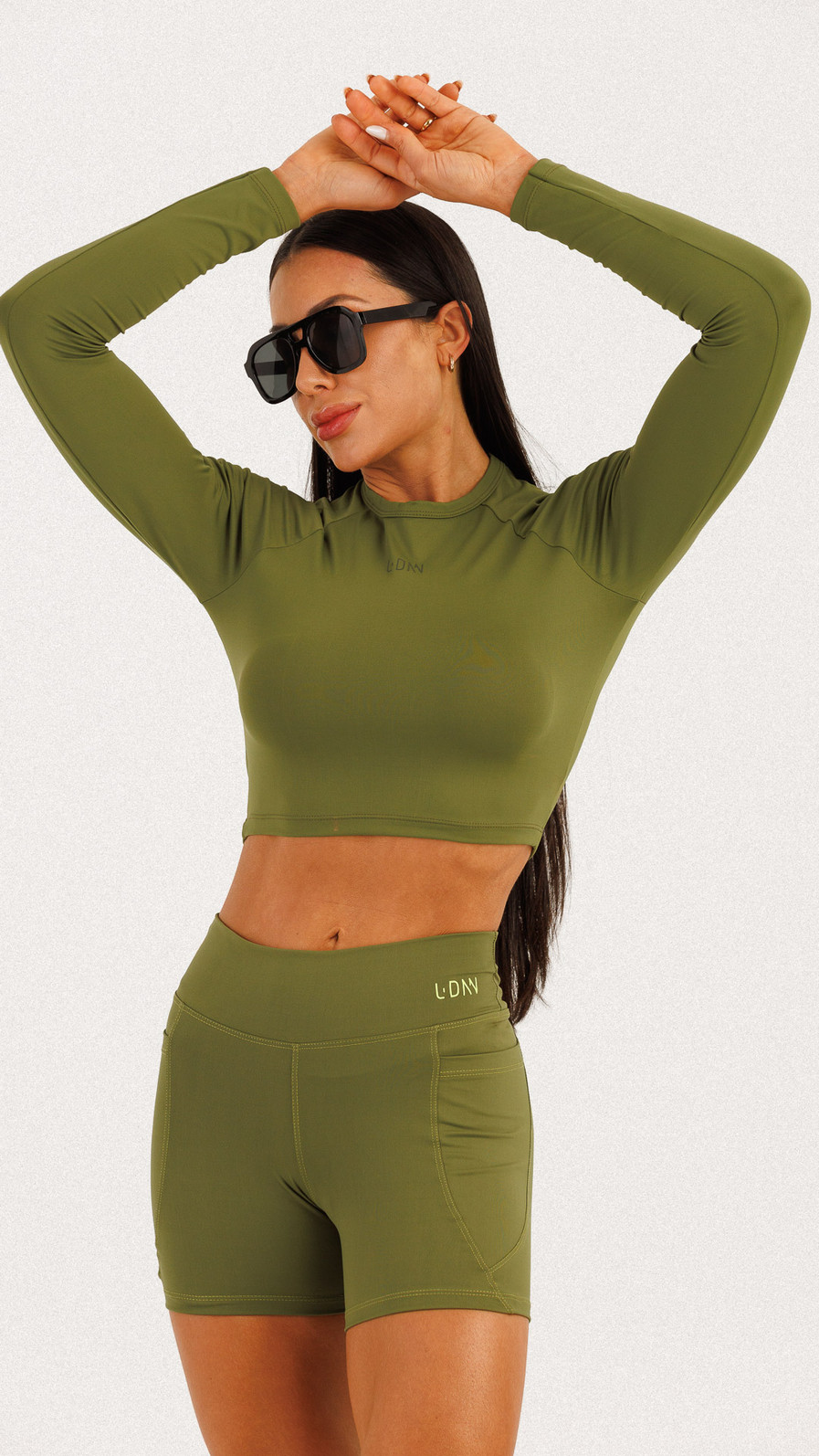 Blusa Manga Longa Verde Oliva Blusa Manga Longa Verde Oliva