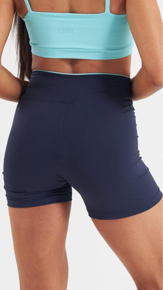 Shorts Mari Azul Marinho e Azul Atlantis Shorts Mari Azul Marinho e Azul Atlantis