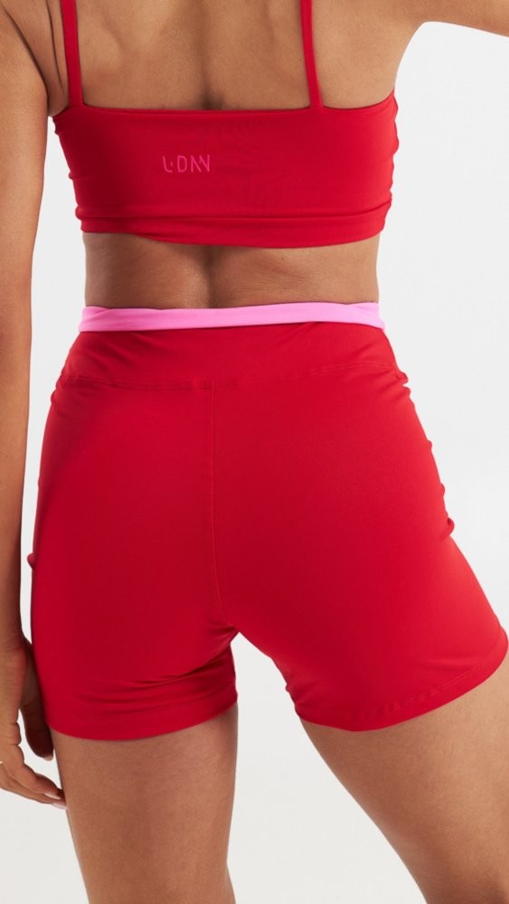 Shorts Mari Vermelho e Rosa Chiclete Shorts Mari Vermelho e Rosa Chiclete