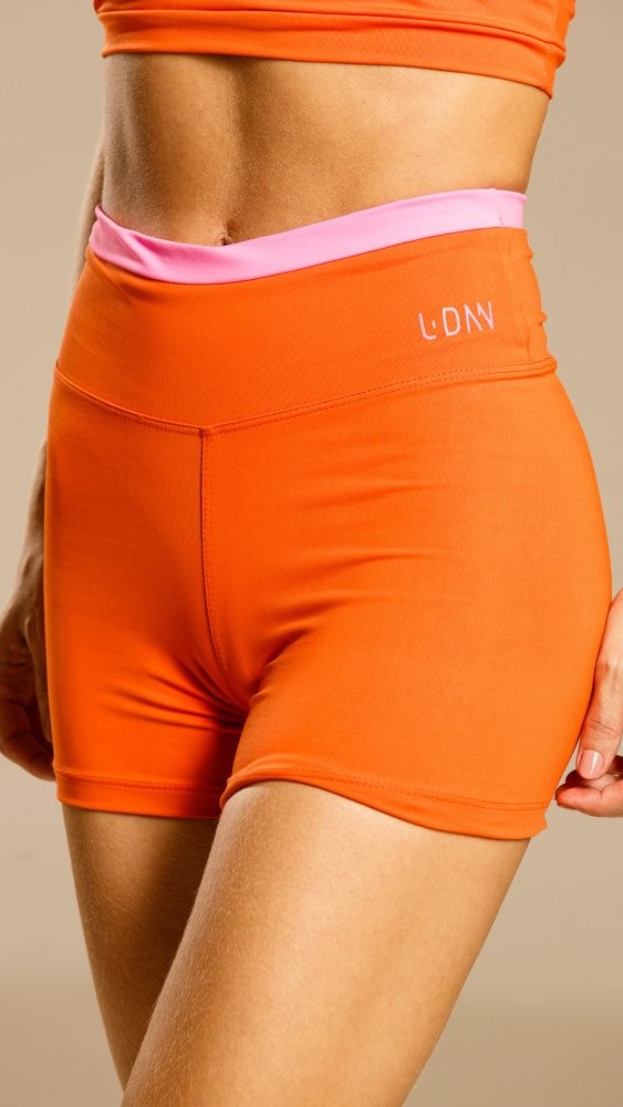 Shorts Madu Laranja e Rosa Chiclete Shorts Madu Laranja e Rosa Chiclete