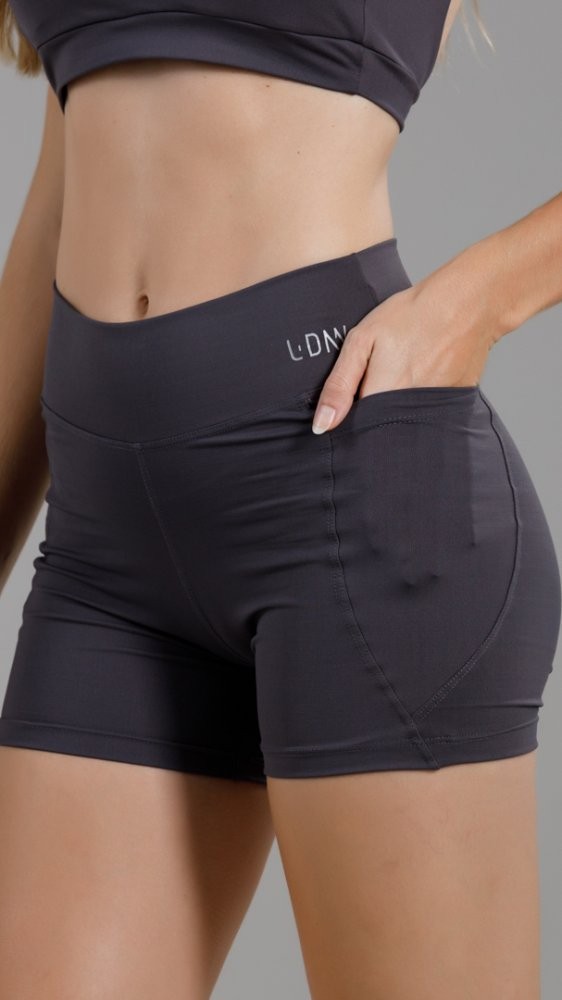 Shorts Isa Cinza Granada Shorts Isa Cinza Granada